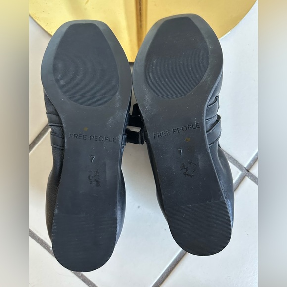 NWOB Free People Black Gemini Flats- Size 7 - Picture 8 of 10